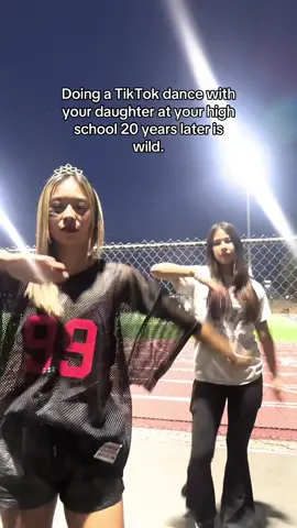20 year reunion homecoming football game at my old stomping ground. 🐾 #wildcats #20yearslater #lvhs #lasvegashighschool #keepup #mommydaughter 