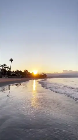 #sunrise #pantai #pasirputih #nature #suaraalam #relaxingsounds #perjalanan #fyp 