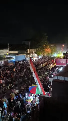 yang di tunggu² di karnaval ngunut ya ini nih.. 🥰 #dayakjanurkuning  #dayakjanurkuningngunut  #dayakjanurkuninglk3  #karnavalngunut  #karnavaltulungagung 