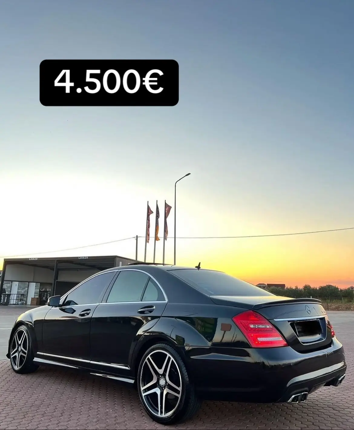 Shitet:Mercedez Benz  Cmimi:4.500€