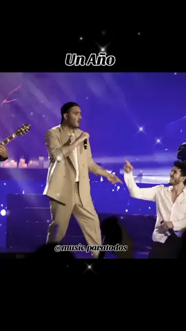 Un Año-Sebastián Yatra y Reik #sebastianyatra #reik #envivo #musica #Viral #parati #bonitas #live #endirecto #unaño #concierto 
