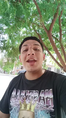 hoy es sabadito saquen plan ahí disculpame lo sudado andaba corriendo 