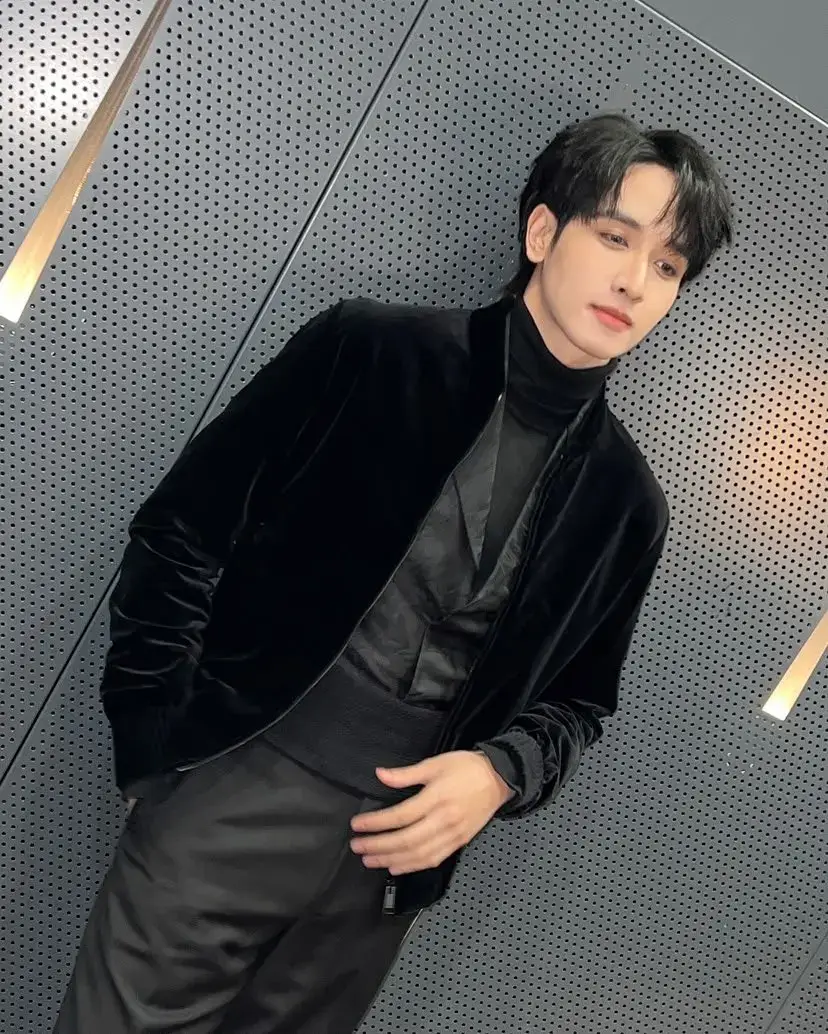 All Black 🖤  #kongthappeak #กองทัพพีค #FeedYxKongthappeak  #FeedYAwards2024 