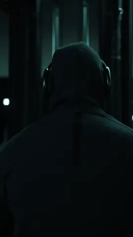 Not again💔 #cinematography #gymbro #darkaesthetic #blueaesthetic #greenaesthetic #moodyreels #moodyvibes #colorgrading #sonyalpha #gymmotivation #gymrat #darkvibes #nightvideography #aesthetic #gymcinematic #alone #moodyaesthetic 