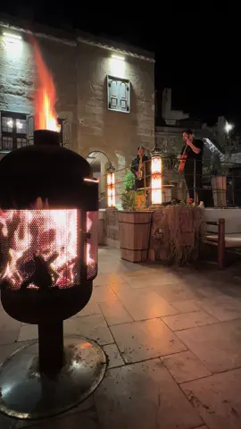Terasımızda çarşamba cuma cumartesi akşamları canlı müzik henna teras bar 7:30 9.30 göreme merkez #cappadocia🇹🇷 #kapadokya #balons #kahvaltı #nevsehır #göreme #üçhisar #henna #ürgüp #manzaram #manzara 