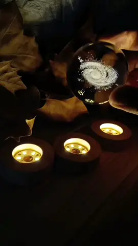 Lumosfera ✨ Unique planet-themed lamps that add a calming, cosmic glow to your space. 🌍🌙