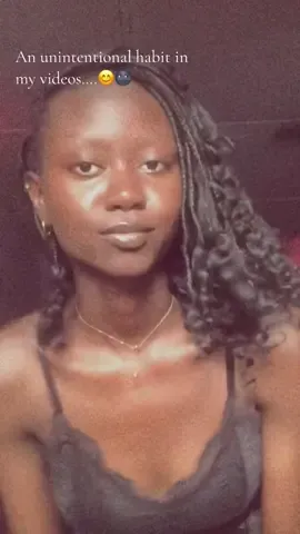 It’s raining Kisses and pretty prettyyy 😊😊😎 #trend #challenge #fyp #trending #black #beautiful #videos