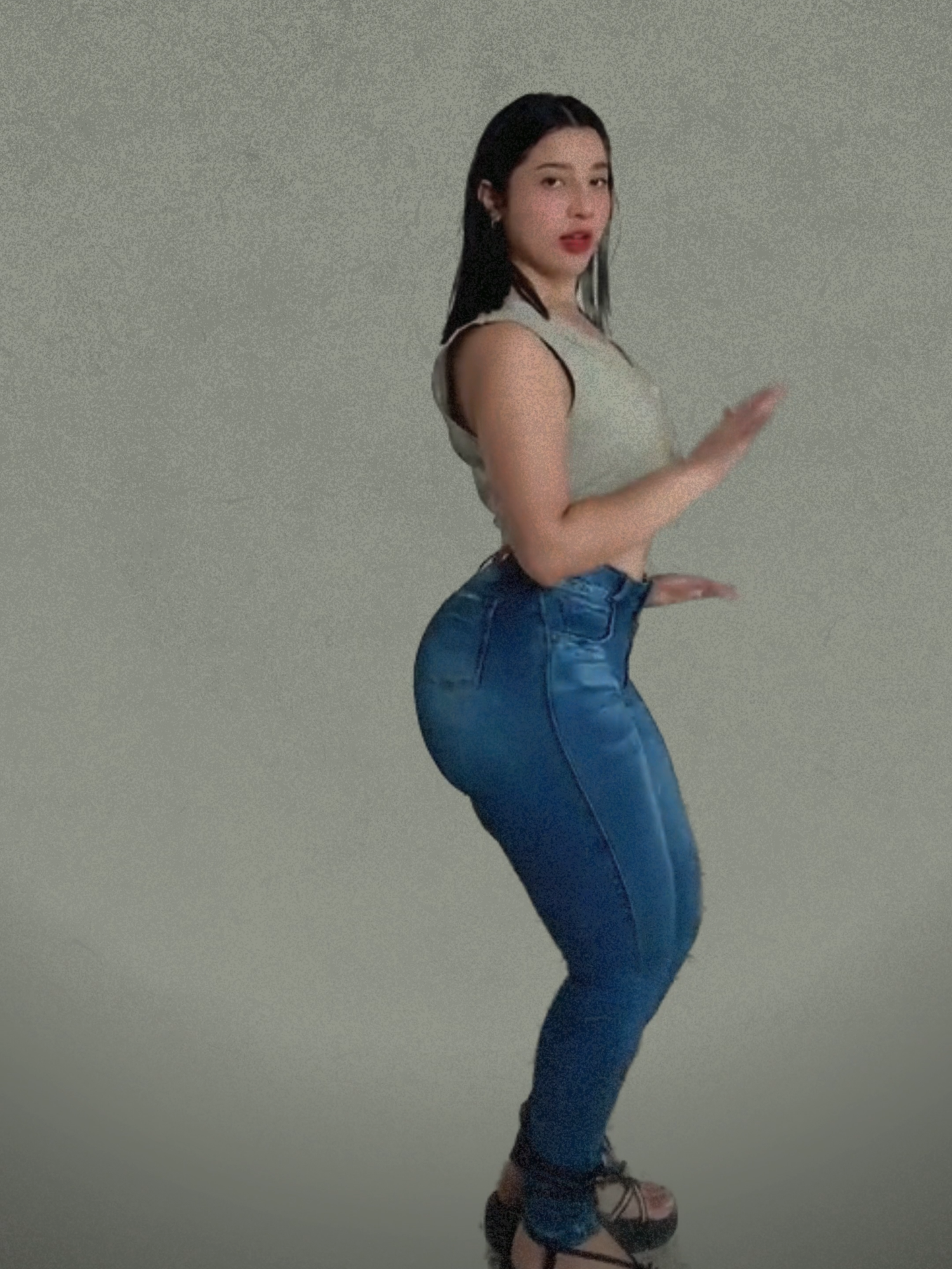 Adoro dançar com essa calça jeans #morena #dançando #dancinhasdotiktok