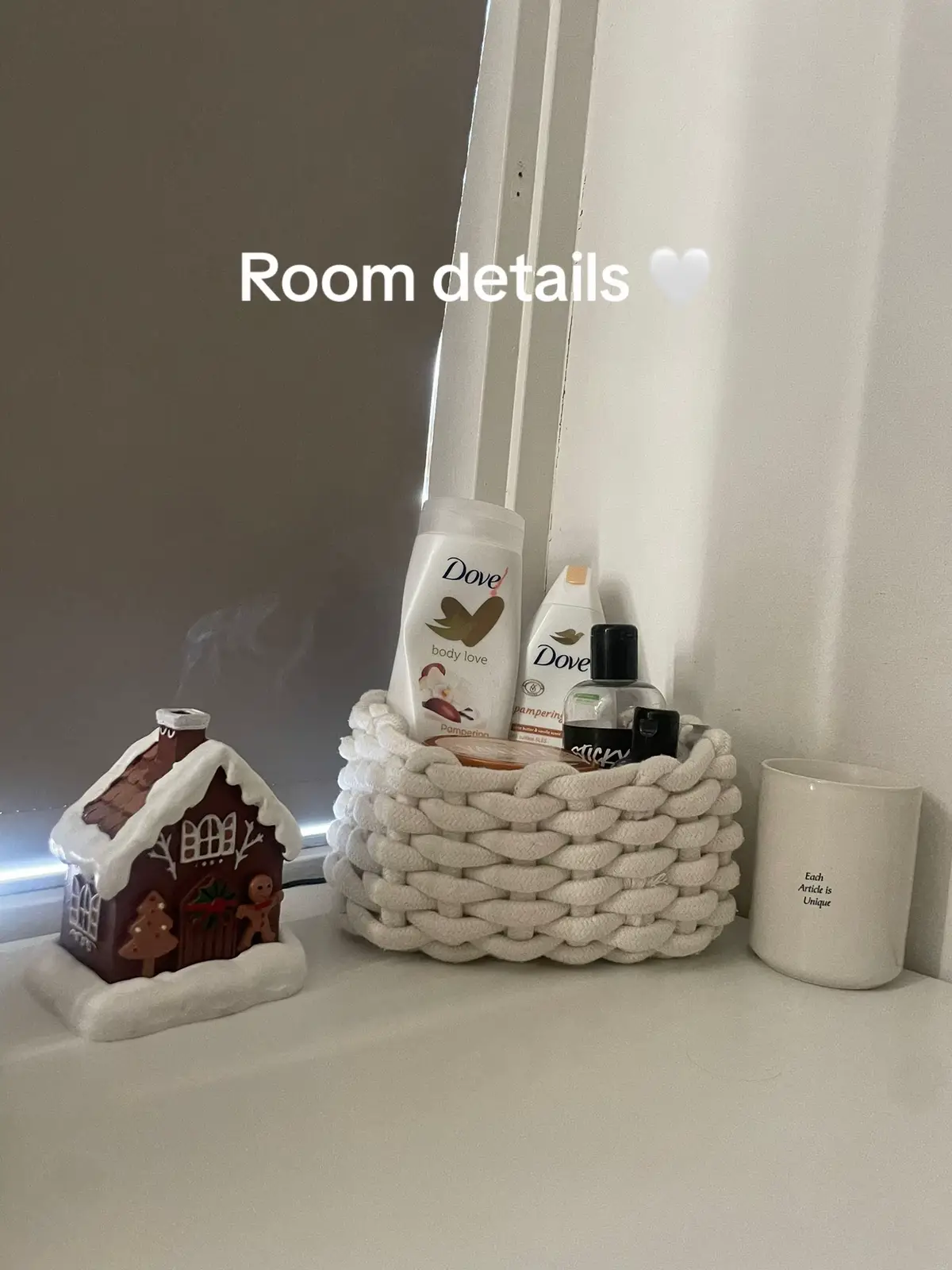 Room tour 🤍 #fypage #foryoupage #foryou #makemeviral #fyp #makemefamous #fy #room #RoomTour #vanillagirl #aesthetics #aestheticvibes #whiteaesthetic #decoration 