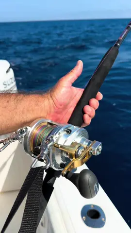 We continue enjoying these fights... #finhunters #finhuntersgear #tuna #tunafishing #bluefintuna #fishing #fishinglife #offshorefishing #fisherman #viral #parati #fyp 