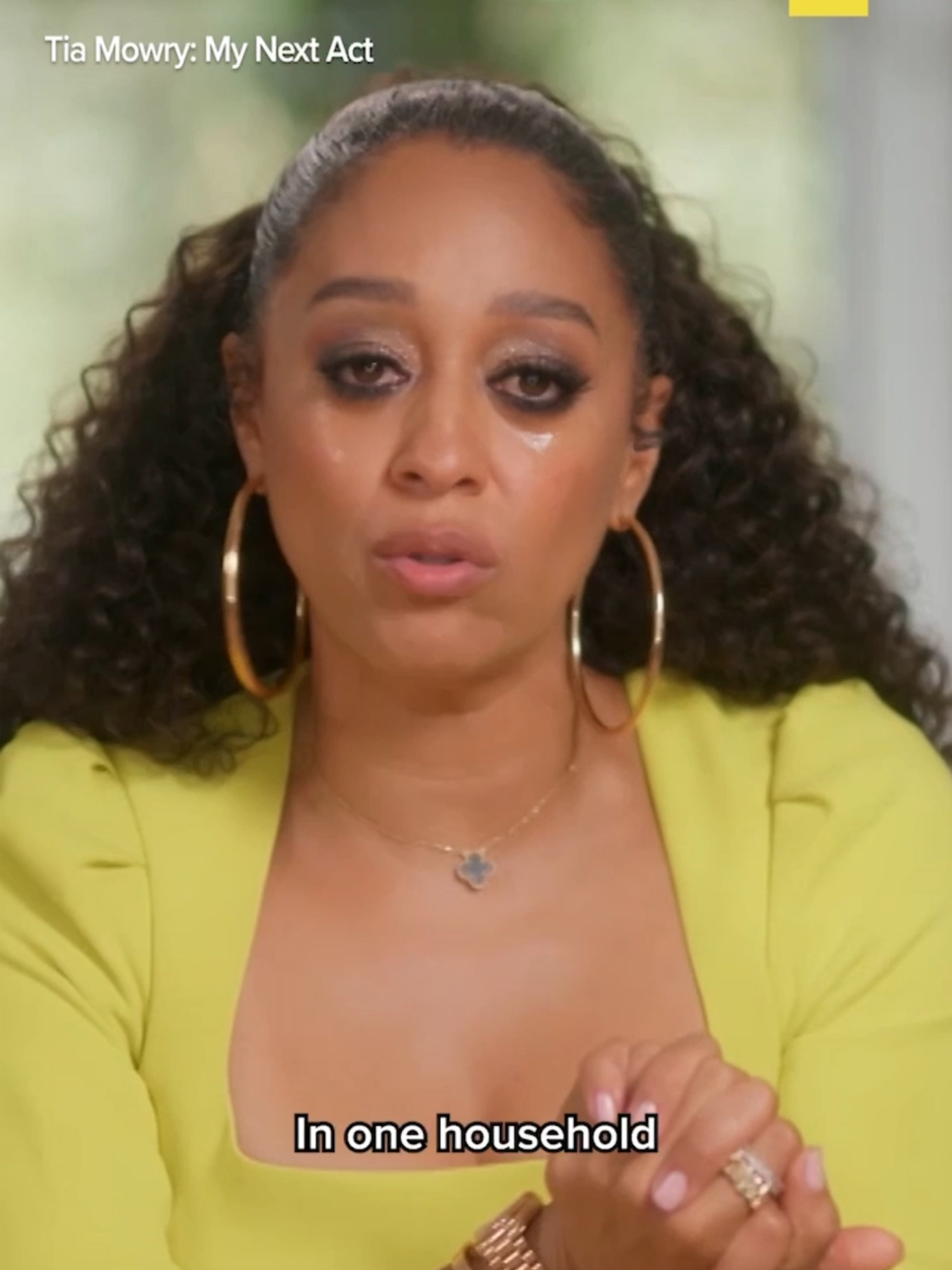 Tia Mowry reveals her and twin sister Tamera are not as close anymore while discussing her divorce on the WE TV series 'Tia Mowry: My Next Act' 💔 #tiamowry #tiatamera #tameramowry