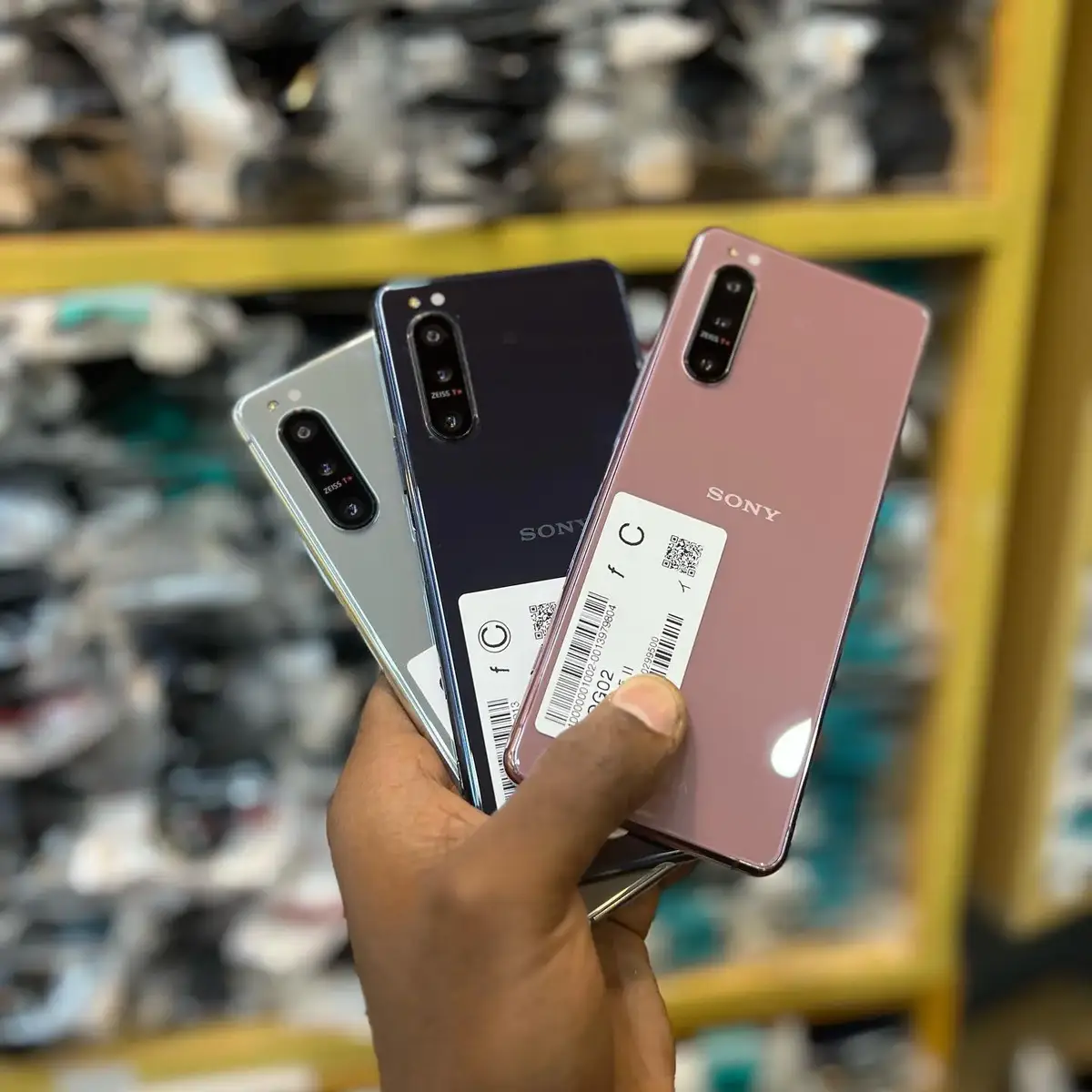 #SONY XPERIA 5 mark ii 🔥 •Storage 128GB  •RAM 8GB  •Battery Capacity 4500mAh  •Side Mounted (Fingerprint)  TSH 🛍️400,000/= 💰 l #viraltiktok #viral_video #viralvideos #tiktokviral #frypgシ #fry #frypage #for #foruyou #mwanza #mbeya #arusha #daressalaam #daressalaam🇹🇿 #bongofuntiktokers #sony #zanzibar #zanzibartiktok #tanzania🇹🇿 #tanzaniatiktok #sonyxperia #suarezmaphone 