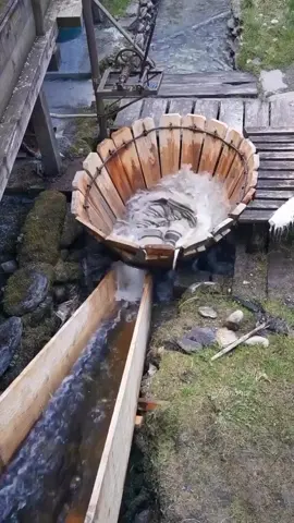 Ever heard of a vâltoare? This traditional washing machine, hidden away in rural Romania, harnesses the power of flowing water to cleanse clothes in a way that’s both simple and sustainable. It’s a fascinating peek into the past and a testament to human ingenuity. The vâltoare works by diverting water into a wooden basin where it swirls vigorously, scrubbing clothes against the wooden walls. No need for soap here—the force of the water does all the work, leaving garments fresh and clean. This method not only saves on detergents but also offers an eco-friendly alternative to modern washing machines. Embracing sustainability and simplicity, the vâltoare is a piece of cultural heritage that connects us to our ancestors’ resourceful ways. It’s a reminder of how traditional practices can be both effective and environmentally friendly. Would you like to experience the charm of washing clothes in a vâltoare? Video by @auroramisu [Romanian Heritage, Traditional Washing, Rural Technology, Sustainable Living, Cultural Practices, Eco-friendly Methods, Wooden Basin, Flowing Water, Ingenious Inventions, Historical Techniques, Heritage Conservation, Eco-conscious, Traditional Devices, Water Power, Old-world Charm, Green Living, Folk Technology, Heritage Sites, Eco Traditions, Ancestral Methods] #romania #travel #sustainableliving #culturalheritage #tradition #ecofriendly #ruralromania #historicaltechniques #washing #washingmachine