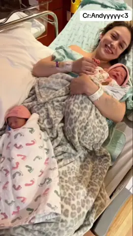 🥰🥰🥰🥰@Andyyyyy<3 #julietteandgianna #twins 