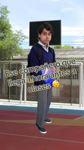 Ese compañero que llega 1 hora antes a clases #comedia #humor #clases #gaboalvarez #risa #fyp #xyzbca 
