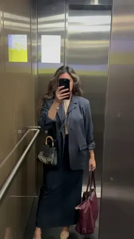 Work fits go hard 💼💫  #officeoutfit #styleinspo #ootdinspo #outfitinspo #workwear #officeoutfit #fypp  @nakdfashion 