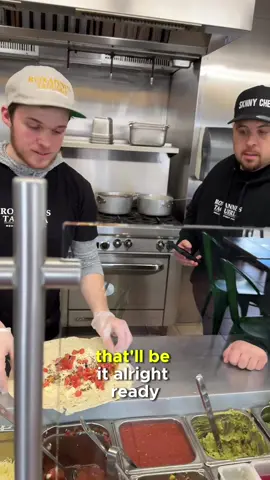 WHEN EMPLOYEE TRAINING GOES WRONG⁉️🤣⏱️🏋️‍♀️ #food #Foodie #local #uber #grubhub #doordash #Love #yummy #newyork #boston #funny #comedy #mukbang #family #chipotle #chipotlebowl #chipotlemukbang #fyp #foryourpage #foryou  #westuffourbowls #breakfastburritos 
