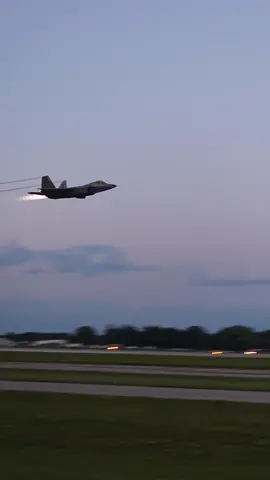 up all night for the f22 #f22raptor #f22 #jet #fighter #fighterjet #airshow #america #usa #military #airforce #aerobatics #sunset #aviation #music #song #trending #fyp #aerobatics 