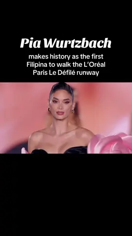 Pia Wurtzbach makes history as the first Filipina to walk the L’Oréal Paris Le Défilé runway 👑💙 #LeDefileLoreal #ParisFashionWeek #PiaWurtzbach #LorealParis