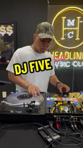 Cut Sesh ✂️ with #DJFive at the HMC Studios — #HMCBOYZ (link in bio) #Fy #Fyp #ForYou #ForYourPage #DJ #DJs #DJing #DJLife #DJLifestyle #Turntable #Turntables #Vinyl #Scratching #Skratching #ScratchDJ #DJScratch #SkratchDJ #DJSkratch #TheArtOfDJing #RealDJing #TikTokDJ #DJTok #DJTikTok #DJSkills #DJSkill #Serato #SeratoDJ #PioneerDJ #CDJ #CDJs #Tablist #Deejay #DJLove #DJLive #LiveDJ #DJWorld #DJCulture #FAED #FAEDUniversity #PhaseDJ #DJGear #DJEquipment #DJBeat #DJProducer #HipHop #OpenFormatDJ #HMC #HMCONLY #HeadlinerMusicClub 