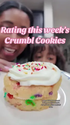 Rating this week’s @Crumbl Cookies and celebrating Crumbl’s anniversary! 🥳🧁 #crumbl #crumblecookie #thisweekscrumblcookies #crumblcookiesoftheweek #crumblcookiesreview 