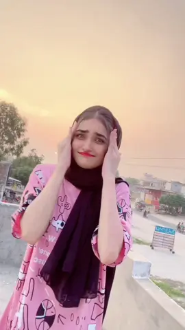 Q chahiye gol roti 😒😂 #explore #foryoupage 