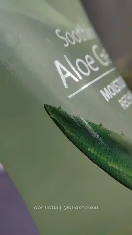 viva soothing aloevera gel moisture #vivacosmetics #vivapelembab #vivamoisturizer #moisturizer #vivaaloeveragel 