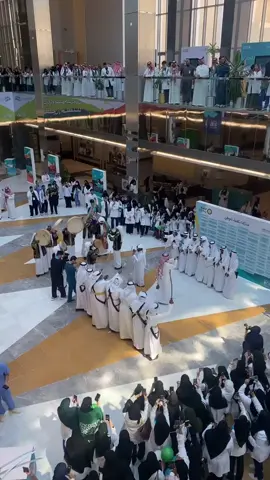#ksau_hs #اليوم_الوطني_السعودي_٩٤  رفرفي يا راية العز يا ذروة السنام  💚