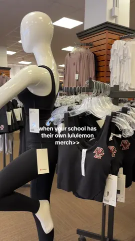 obsessing over the BC x Lululemon collaboration at @bostoncollege_bookstore 🤩 use code 