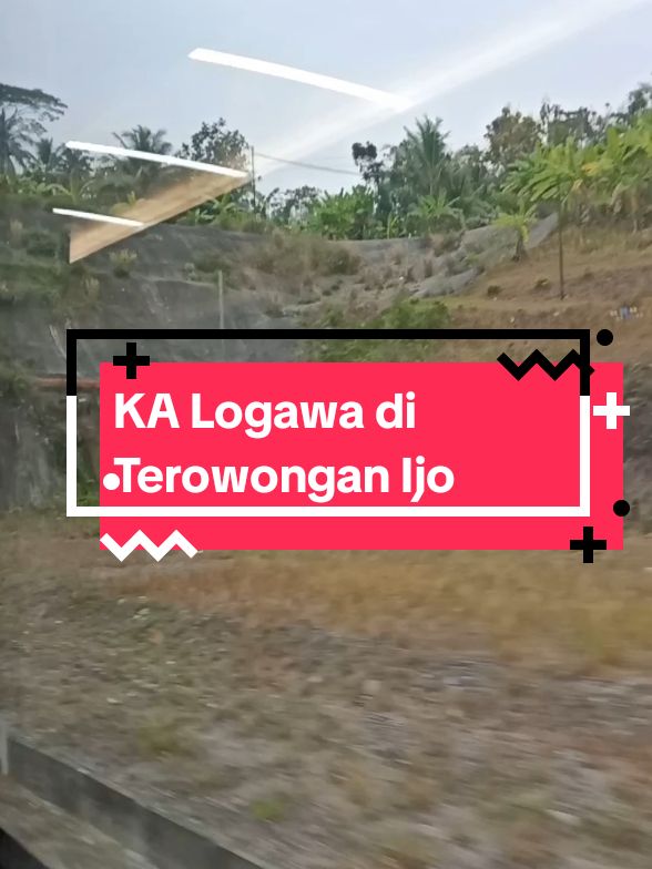 Membalas @_piiiw2 ini versi dari dalem keretanya ya kak ketika akan memasuki terowongan ijoo  sekarang udah ga perlu dimatikan lampunya atau di tutup gordennya karena di dalam terowongannya juga udah terang ada lampunya  mungkin itu duluu banget ketika melintas di terowongan ijo yang lama. karena yg lama sudah non aktif dari taun 2020 karena sudah dibangun terowongan double trek yg baru dan menggunakan bantalan beton  ini adalah satu2nya terowongan yg menggunakan bantalan beton sehingga ketika kereta masuk terowongan terdengar berisik ya gaess seperti melintass di atass jembatan  #kereta #keretaapi #keretaapiindonesia #keretaapikita #terowonganijo #kalogawa #logawa #kebumen #ttpetualangpro 