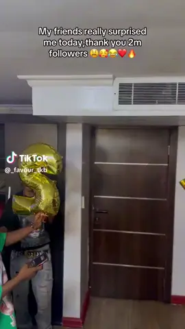 my blood just hit 2m followers congrat big sis , much love sis #favourtkb #favourtkbypシ゚viral @🇳🇬TOKUNBO🇹🇬 @🇳🇬TOKUNBO 🇹🇬 @🖤☠️BLACK HEART🖤☠️