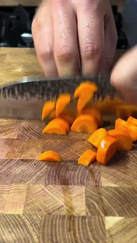 Cutting carrot for in a soup🥕 #asmr #knifeskills #asmrvideo #satisfyingvideo #cuttingboard #foruyou 