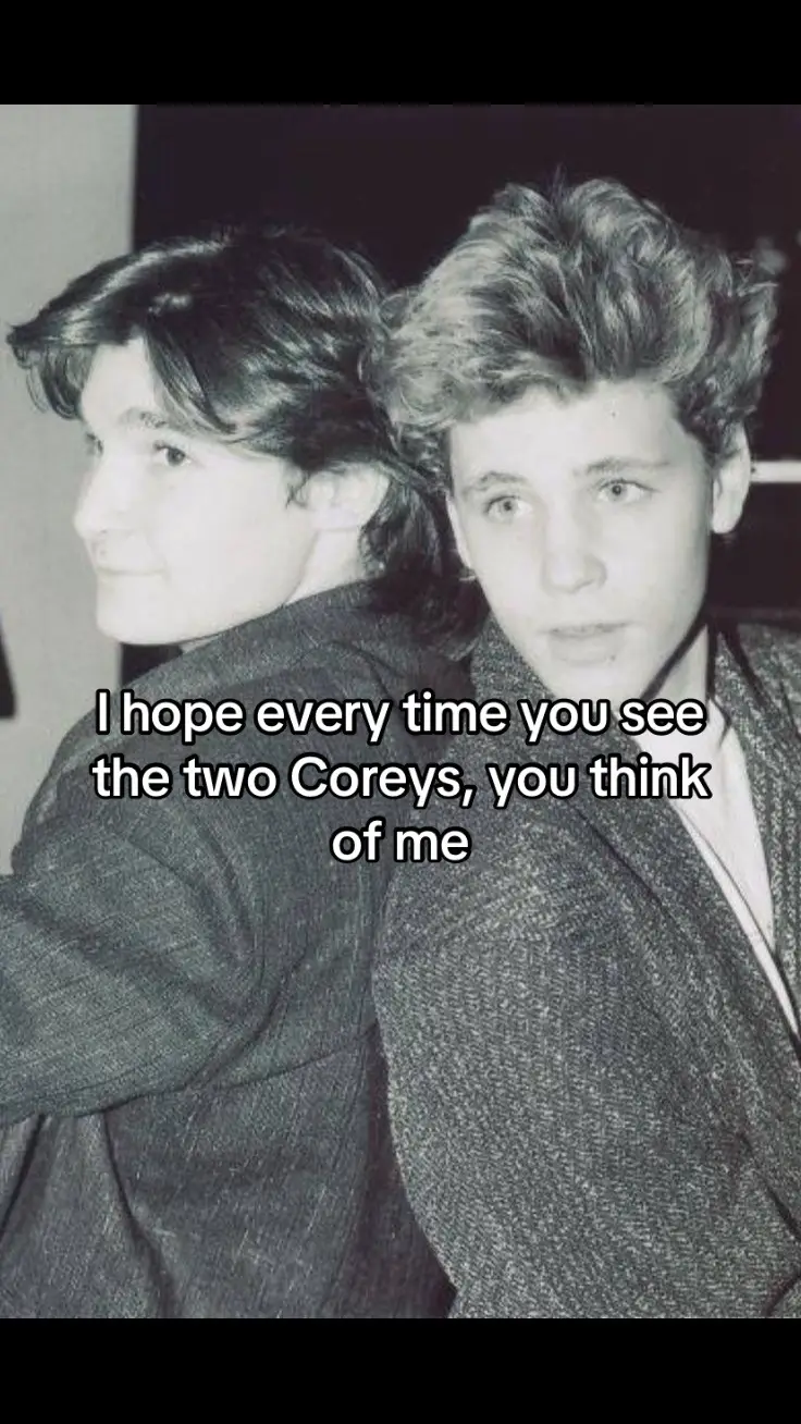 I remember last novemeber I spent all my time watching interviews and documentaries about them 🙁 #coreyhaim #coreyfeldman #thetwocoreys #thelostboys 