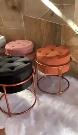 🛍️Banqueta Puff Argola Capitonê Veludo D28 / Suporta até 120kg 💸por R$ 165,00 🚨🚨 👉Link p/ comprar:  https://s.shopee.com.br/7KeSeO6ZkD _*Promoção sujeita a alteração a qualquer momento_ #ConSantanderConecto 