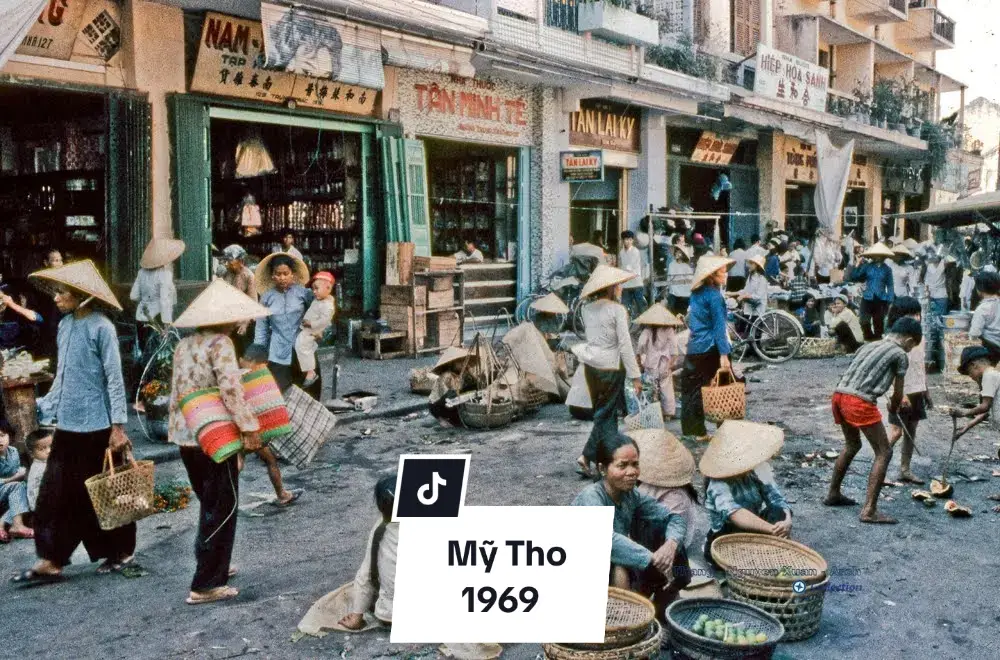 1969 #mytho #dinhtuong #vintage #southern #vietnam #thapnien60 #fashion #market #street #chogao #tiengiang 