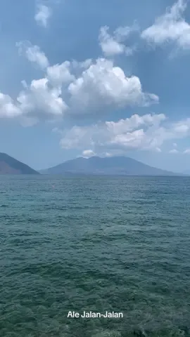 Si Paling Oleng 🌊 . . . #kapalflotingcrane #kapalflotim #alejalajalanflotim #larantuka_florestimur #nelayanbakti #baubau #fyp #fypage #fyppppppppppppppppppppppp #tiktok