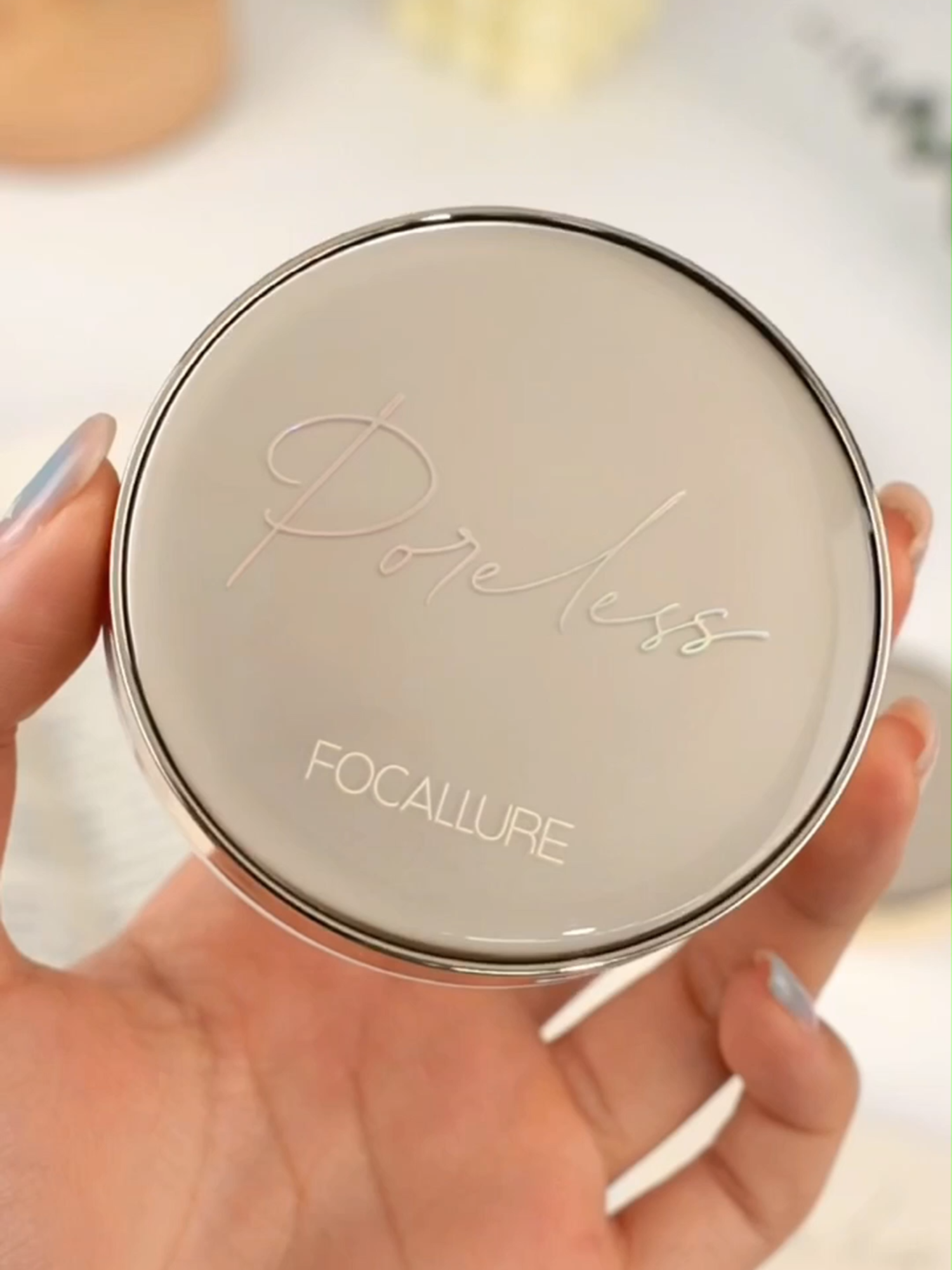 cushion tapi sekaligus foundation juga? hasilnya jadi super high coverage tapi masih kerasa ringan di wajah #focallurebeauty #focallurebeautyshow #cushion #foundation