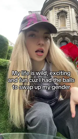 Like eat ur heart out 😘 #transgirl #trans #fyp #transandproud #lgbt #funnyvideos #gay 