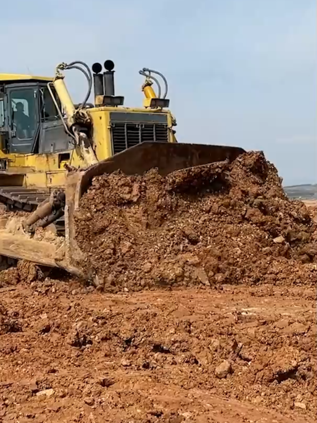 Powerful Bulldozer Moving Earth! #megamachineschannel #machinery #earth #truck #trucks #mining