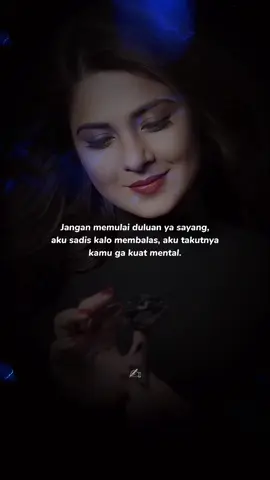 jangan ya dek yaah  #fyp #foryou #sindiran #sadis #berkelas #quotestory #darkstory #xyzbca #tiktokpelitfyp 
