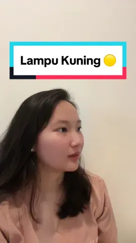Sakit kuning atau jaundice (ikterus) disebabkan oleh hiperbilirubinemia akibat proses prehepatik, hepatik, atau posthepatik. Kalau tidak diobati, sakit kuning bisa menyebabkan kerusakan hati secara permanen.  Hatimu aman, Symfrens? 🟡💔💛 #lampukuning #juicyluicy #galau #fyp #webinarkedokteran #fkui #skpkemenkes #SYMPTOMS