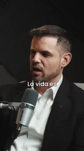 La vida es más sabia que nosotros. Por eso le agradezco por tantas veces no haber conseguido lo que quería. Ella tenía razón, era lo mejor. Fluir, confiar y no chocar contra la vida es para mí la mejor manera de llevar adelante nuestra existencia. #flow #fluir #mindfulness #aceptacion #espiritualidad 