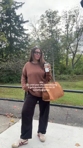 Hiii 👋🏽 #OOTD #30somethingstyle #falloutfitinspo #fyp #falloutfits 