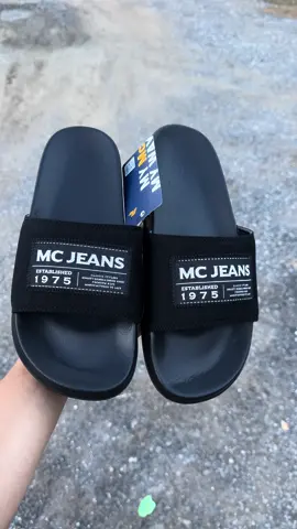 ลองเท้าแตะ Mc Jeans แบบสวม น้ำหนักเบา ใส่สบาย มีให้เลือกถึง 6 สี #ลองเท้าแตะ #Mc #รองเท้าลําลองเท้าแฟชั่นมาใหม่ #เปิดการมองเห็น #ฟีดดดシ #ช็อปมันส์วันเงินเดือนออก 
