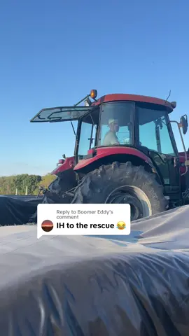 Replying to @Boomer Eddy never seen before footage. Case IH coming to the rescue. Story to follow.#tractor #johndeere#IH#case#fail#farmfamilylife #farmlife#stucktractor 