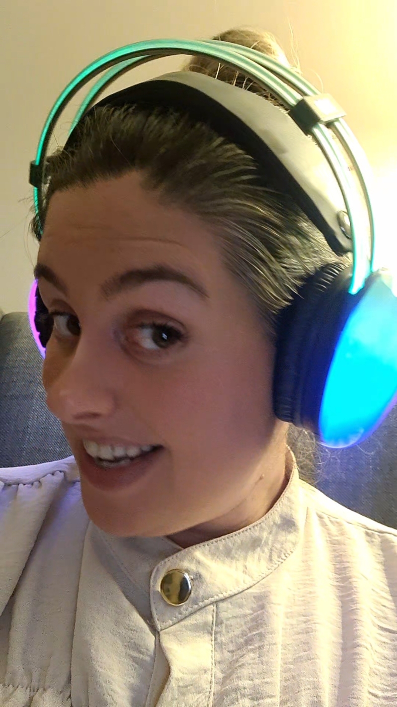 How cool are these RGB light up headphones!!! 🎧 Amazing price too currently on a flash sale for the tiktok #foryoudays 🖤 . . . #headphones #lightupheadphones #headphonesrecommended  #gamingheadset #gamingheadphones #gamingaccessories #tiktokmademebuyit 