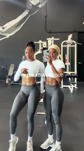 @Women‘s Best KILLER AB WORKOUT 🔥 Today we are bringing you this intense ab workout, it can be done at home in the or even outside! All you need is a 10lb plate.  Workout detail: Deadbugs | 20 V ups | 10 Russian twist | 20 Suitcase | 20 Plank taps | 10 3 sets!