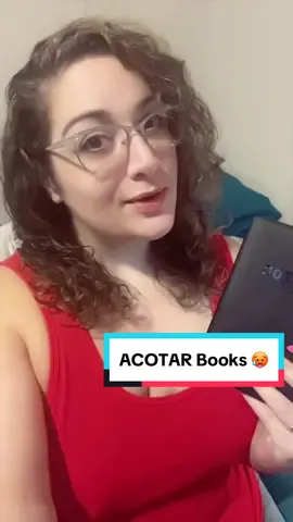 #hurricane life in FL right now, so i’m going to do the only logical thing and skip my responsibilities for reading #acourtofwingsandruin 😩🥰 I’m obsessed y’all.  #acotar #acotarseries #BookTok #booktoker #plussizetiktok #curvytiktok #rhysand 