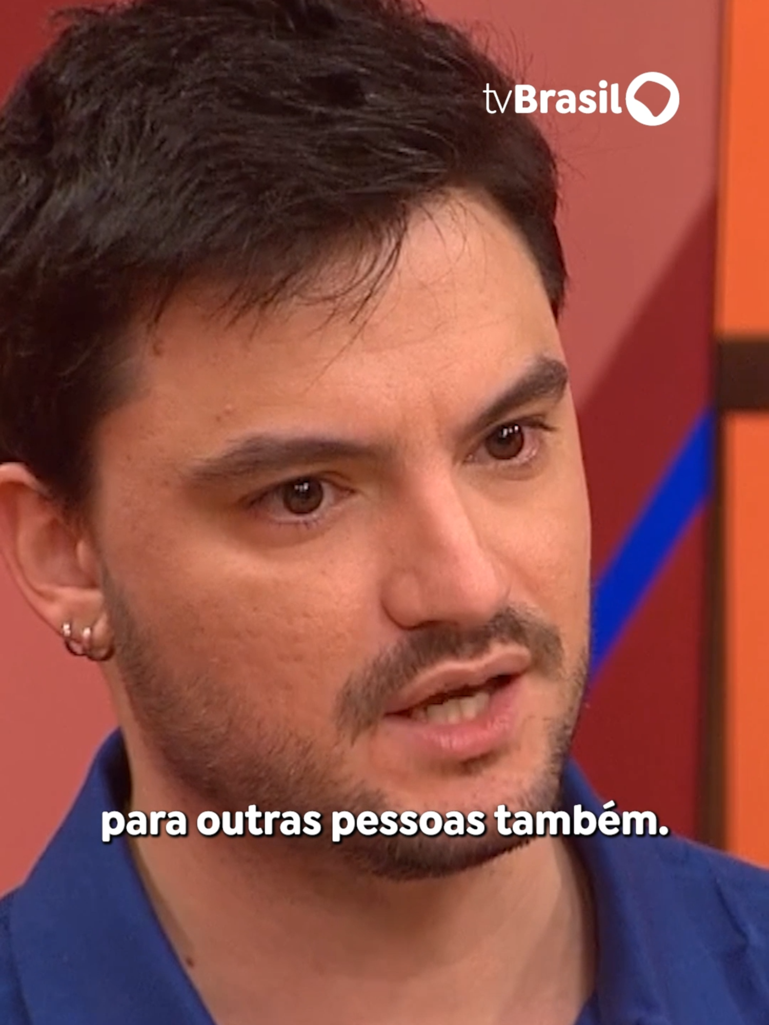 “De repente, eu tive que lidar com a realidade que tem pessoas que nunca me viram na vida que me odeiam”. O youtuber e empresário brasileiro Felipe Neto fala sobre seu iníco na internet e vivência com o diagnóstico de depressão crônica. Assista ao #SemCensura na íntegra no canal da TV Brasil no YouTube, pelo Spotify e no app TV Brasil Play! 📲 @felipeneto  #TikTokMeFezAssistir #entrevistas