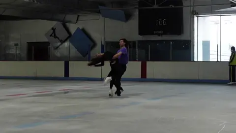 Hielo Juegos Practive Vlog Day 1 #patinajesobrehielo #puebla #pueblamexico #electrolit #mexico #Vlog #icedance 